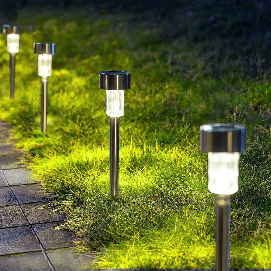 Otso – Ruostumattomat aurinkokennopuutarhavalaisimet